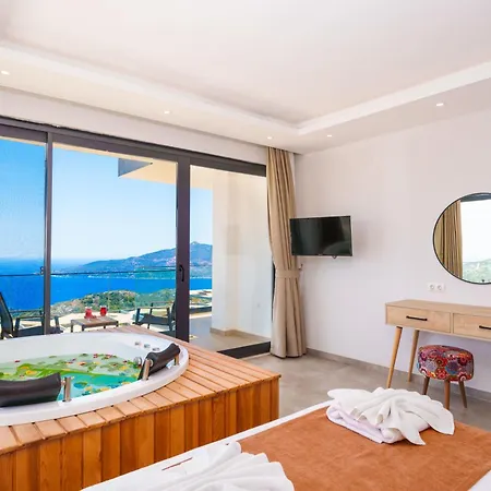Villa Lamazi 3 *